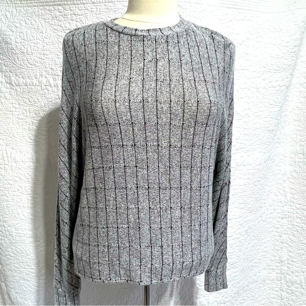 BLACK TAPE Women's Grey Lightweight Long Sleeve Sweater, Size Small